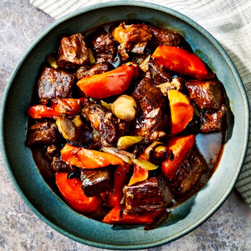 Beef Dinner for 21-3 Choose 2 sides with a beef entrée for the te